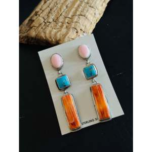 Pendientes Colgantes Marcella James de Coral Multicolor y Plata de Ley con Diseño Geométrico - Product Image 3