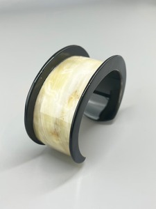 Prix de gros boutons de manchette en corne écologiques faits à la main avec des formes personnalisées pour la mode durable Par HF CRAFTS - Product Image 3