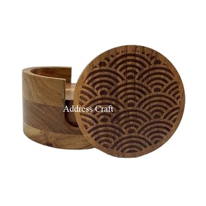 Ensemble de 4 sous-verres en bois gravés de style classique, sous-verres antidérapants, prix d'usine, sous-verres et tapis, sous-verres personnalisés - Product Image 5