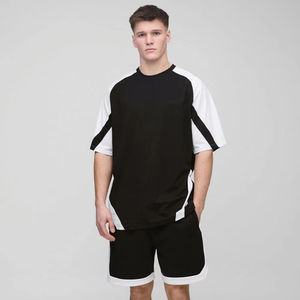 Vêtements décontractés Ensembles shorts et t-shirts 100% coton Double couleur Logo personnalisé Ensemble jumeau surdimensionné pour hommes - Product Image 1