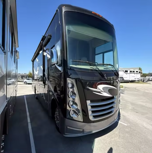 Autocaravana Ajustable T-h-o-r C-h-a-l-l-e-n-g-e-r 35MQ 2021, Remolque de Viaje para 4-6 Personas, Una Habitación, Refrigerador - Product Image 1