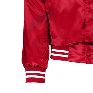 Chaqueta bomber clásica de satén con parches decorativos coloridos Chaqueta bomber ligera de satén - Product Image 3