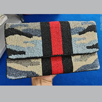Pochette de soirée artisanale bohème vintage perlée imperméable à motif écossais coloré avec fermeture à bouton pour femme