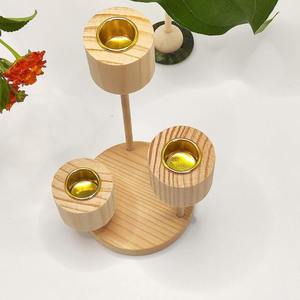 Porte-bougie en bois au style unique, parfait pour offrir en cadeau, améliorer l'intérieur de la maison, décorer les célébrations et l'usage quotidien, en provenance d'Inde - Product Image 5