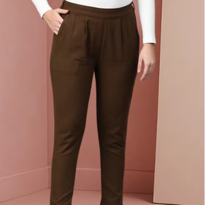 Pantalones Casuales de Algodón para Mujer, Corte Regular, Color Marrón, Cómodos para Uso Diario, Ideales para Oficina y Viajes - Product Image 1