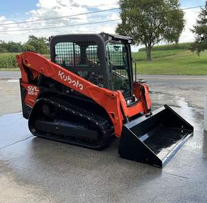 รถตักล้อยางคุโบต้าคุณภาพดีที่สุด รุ่น SVL65-2 อเนกประสงค์ สำหรับงานก่อสร้าง เหมืองแร่ และการเกษตร จากโรงงานโดยตรง - Product Image 1
