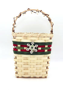 Cesta de Almacenamiento Navideña Ecológica de Bambú Verde y Rojo Natural Hecha a Mano por Sisu Handicraft - Product Image 6