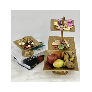 Plateau de service de fruits en métal de forme ovale avec ensemble de 2 plateau de service fantaisie de couleur noir et or pour centre de table - Product Image 5