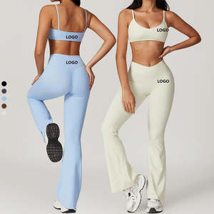 Ropa deportiva de verano con logotipo personalizado de talla grande de alta calidad, mallas acampanadas, conjuntos de Yoga sólidos para mujer, conjunto de 2 piezas - Product Image 1
