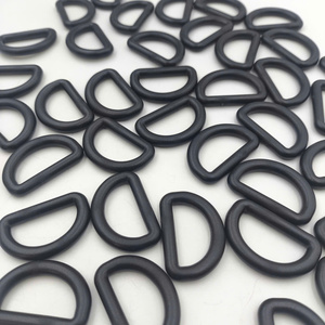 หัวเข็มขัดพลาสติก ABS รูปตัว D ขนาด25.5มม. สีดำใช้สำหรับกระเป๋าเข็มขัดนิรภัยสำหรับเสื้อผ้าอุปกรณ์เสริมการเดินทางผลิตภัณฑ์แบบเรียบง่าย - Product Image 3