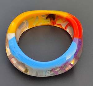 Brazalete de resina pintado a mano, hecho a mano, personalizado, Elegante, ligero, duradero, accesorio perfecto para uso diario, especial - Product Image 5