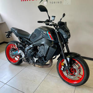 Motocicleta Deportiva Yamaha MT-09 - Product Image 1