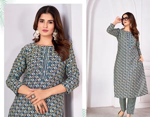 ผ้าไหมรอยัลคุณภาพส่งออกด้วยงานฝีมือและผ้าฝ้ายเย็บด้านในกางเกงคอร์ติสสําหรับผู้หญิงสวมใส่จากอินเดีย - Product Image 4