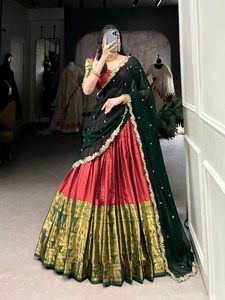 Ensemble traditionnel Narayan Pattu Lehenga Choli à forte demande pour les cérémonies religieuses et les vêtements de fête disponible à bas prix - Product Image 6