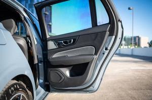 รถยนต์มือสองปี 2023 วอลโว่ V60 รีชาร์จ T8 โพลสตาร์ อิงีนีเรดด์  แบบพวงมาลัยซ้าย/ขวา - Product Image 6