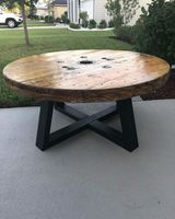 Table basse en bois de teck massif la plus vendue avec disque de table d'appoint en bois de racine et conception de formes différentes