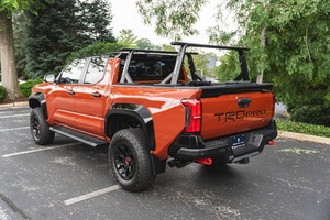 Usado cuidadosamente 2024 para Tacoma 2017 Pro Double Cab Automatic Left Wagon RWD con asientos de cuero y cámara trasera a la venta - Product Image 3