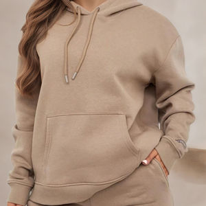 ชุดฮู้ดดี้ผ้าฝ้ายสำหรับผู้หญิงลายโลโก้แบบกำหนดเองสำหรับฤดูหนาว คุณภาพสูง สั่งซื้อจำนวนมาก ราคาโรงงานจากผู้ผลิตชุดกีฬา - Product Image 3