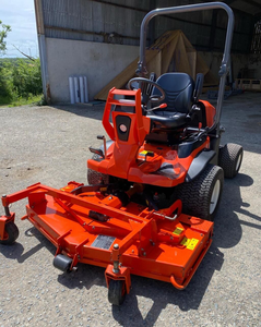 Cortadora de césped frontal Kubota F251 de alto rendimiento diseñada para un mantenimiento eficiente de jardines y granjas con un motor potente - Product Image 1