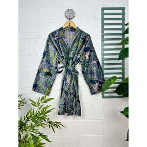 Robe de chambre unisexe en velours de luxe, kimono, veste réversible avec doublure en soie, cadeau automne-hiver, élégant, vert Ikat, bleu Malibu, enveloppant - Product Image 1