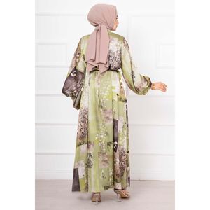 Robe Hijab Longue en Satin à Motifs Vert - Product Image 4