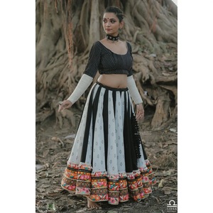 chinese dress ladies Red Color Patola Printed Silk Navratri Chaniya Choli Garba D main image 0