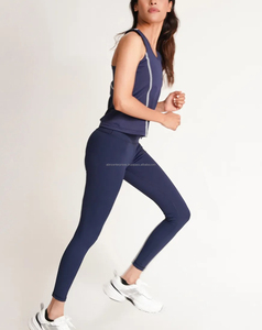Conjunto Deportivo de 2 Piezas para Mujer, Clásico, 100% Poliéster, Transpirable, Cintura Elástica, Largo hasta la Pantorrilla, Sin Mangas - Product Image 3