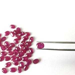Pierres précieuses en rubis naturel ovales de 4x6 mm, facettées rouges, certifiées IGI, traitées thermiquement, calibrées, pour la fabrication de bijoux, vente en gros Vivaaz - Product Image 2