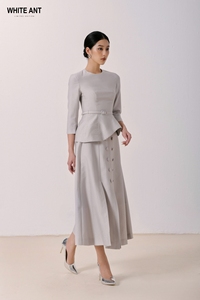 Blusas de mujer de diseño elegante con cinturón de manga larga Conjunto de 2 piezas JOSS PEPLUM BLUSA 79% Rayon 17% Nylon 4% Poly WHITE ANT - Product Image 4