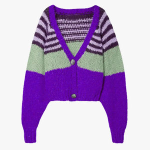 Vente en gros de cardigan court en tricot d'hiver à col en V, patchwork, vêtements de rue décontractés, vêtements d'hiver pour femmes - Product Image 6