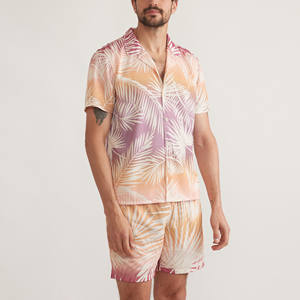 Pantalones cortos deportivos cómodos de malla de alta calidad, bolsillos laterales, patrón sólido de ventilación transpirable para correr, entrenamiento físico, ajuste suelto - Product Image 1