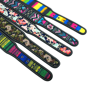 Colliers de chien de créateur en cuir à bas quantité minimale de commande luxe doux réglable durable taille personnalisée accessoires pour animaux de compagnie collier de chien de conception OEM - Product Image 2