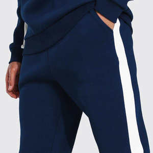 Survêtements de sport de luxe personnalisés pour hommes, ajustés et maigres pour la course et l'entraînement, vêtements de sport d'hiver - Product Image 3