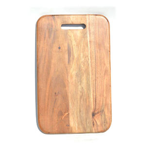 Tabla de cortar de madera dura natural con superficie pulida Ideal para cortar frutas, verduras, queso y carne fácilmente - Product Image 3