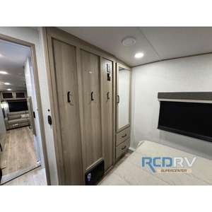 Caravane de luxe 2025 Forest River RV Rockwood Signature R331RL avec suspension indépendante pour les aventures 4x4 - Product Image 6