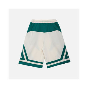 Pantalones cortos de baloncesto de gimnasio para hombre personalizados al por mayor de 5 pulgadas con entrepierna a cuadros ecológicos de malla de poliéster teñida lisa de estilo callejero - Product Image 2