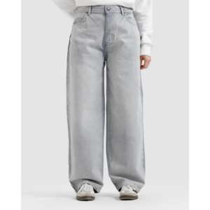 กางเกงยีนส์ทรงหลวมสไตล์วินเทจ ขากว้างทรงบาน เอวสูง สไตล์สตรีทแวร์ ผ้าเดนิม ตกแต่งคริสตัลเพชร สีสันสำหรับฤดูหนาว - Product Image 2