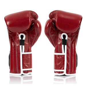 Guantes de Boxeo Profesionales de Cuero de Primera Calidad con Cordones, Protección Completa para los Dedos, Impermeables, Transpirables y Personalizables en Venta - Product Image 2