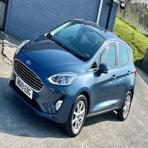 FORD FIESTA 1.1 TI-VCT ZETEC 2019 USADO, Volante a la Izquierda/Derecha - Product Image 1