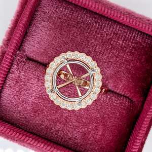 Anillo de Plata de Ley 925 Auténtica con Halo de Diamantes Florales de 10 mm de Estilo Vintage, Chapado en Oro de 14K para Mujer - Product Image 4