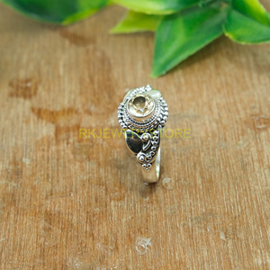 Bague en citrine, bague en argent sterling 925, bague en pierre jaune, bague en pierre précieuse, design fait à la main, bague de fiançailles, cadeau de Noël - Product Image 4