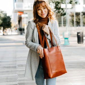 ALW personnalisé grande capacité en cuir véritable femmes fourre-tout sac à bandoulière élégant fermeture éclair pour le travail quotidien utilisation de bureau OEM vente en gros - Product Image 5