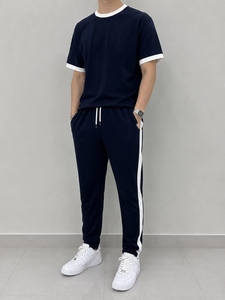 Ensemble t-shirt et jogging pour homme, noir, col rond, manches courtes, couleur unie, tenue décontractée d'été avec bordure blanche et taille à cordon de serrage - Product Image 3