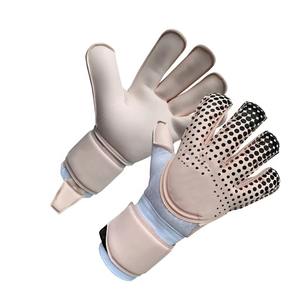 Gants de gardien de but sur mesure avec ajustement confortable et prise fiable pour les performances de match - Product Image 5