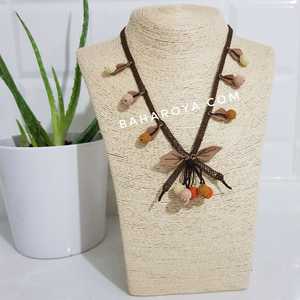 İğne Oyası Yılan Yemişi Kolye Collier à la mode avec un design complexe - Product Image 1