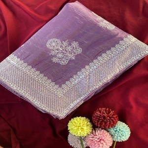 VASTRA COTTAGE Sari Alemán Puro con Bordado de Lentejuelas de Viscosa en Toda la Superficie, Pallu Bordado con Blusa a Juego - Product Image 1