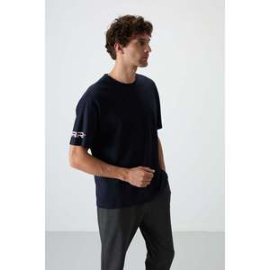 Camiseta Azul Marino 100% Algodón para Hombre, Corte Holgado con Textura Gruesa y Tela Jersey Estampada-88369 - Product Image 3