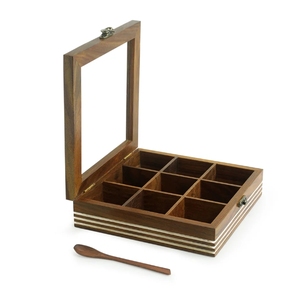 Boîte à épices carrée gravée à la main avec cuillère en bois de Sesham 9 conteneurs Boîte à épices avec cuillère Décoration de cuisine - Product Image 2