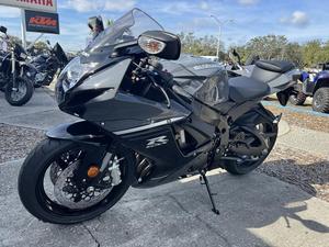 Motocicleta GSX-R600 2025 - Product Image 3