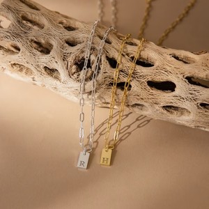 Meilleure vente de bijoux en acier inoxydable trombone lien collier personnalisé petite barre gravée Alphabet lettre initiale collier en or 18 carats - Product Image 2